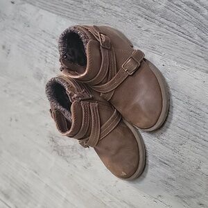 Toddler boots